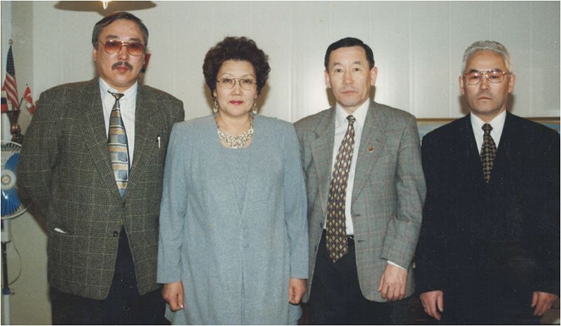 79. 1998 с. Д.С. Емельянов Дьиэ кэргэн уонна о5о саас комитетыгар улэлиир кэмнэригэр (бэрэссэдээтэл Божедонова Анастасия Николаевна)